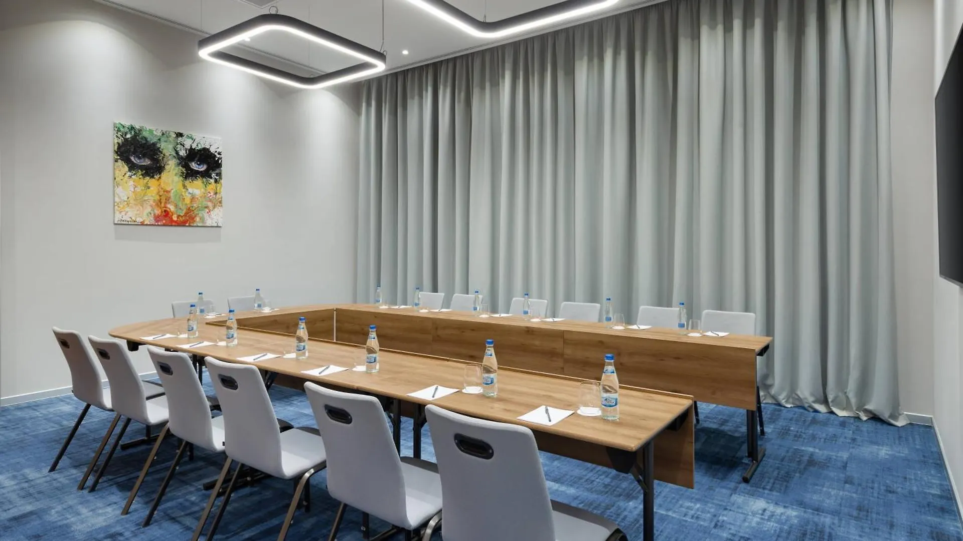 Courtyard By Marriott Bucharest Floreasca Hotel