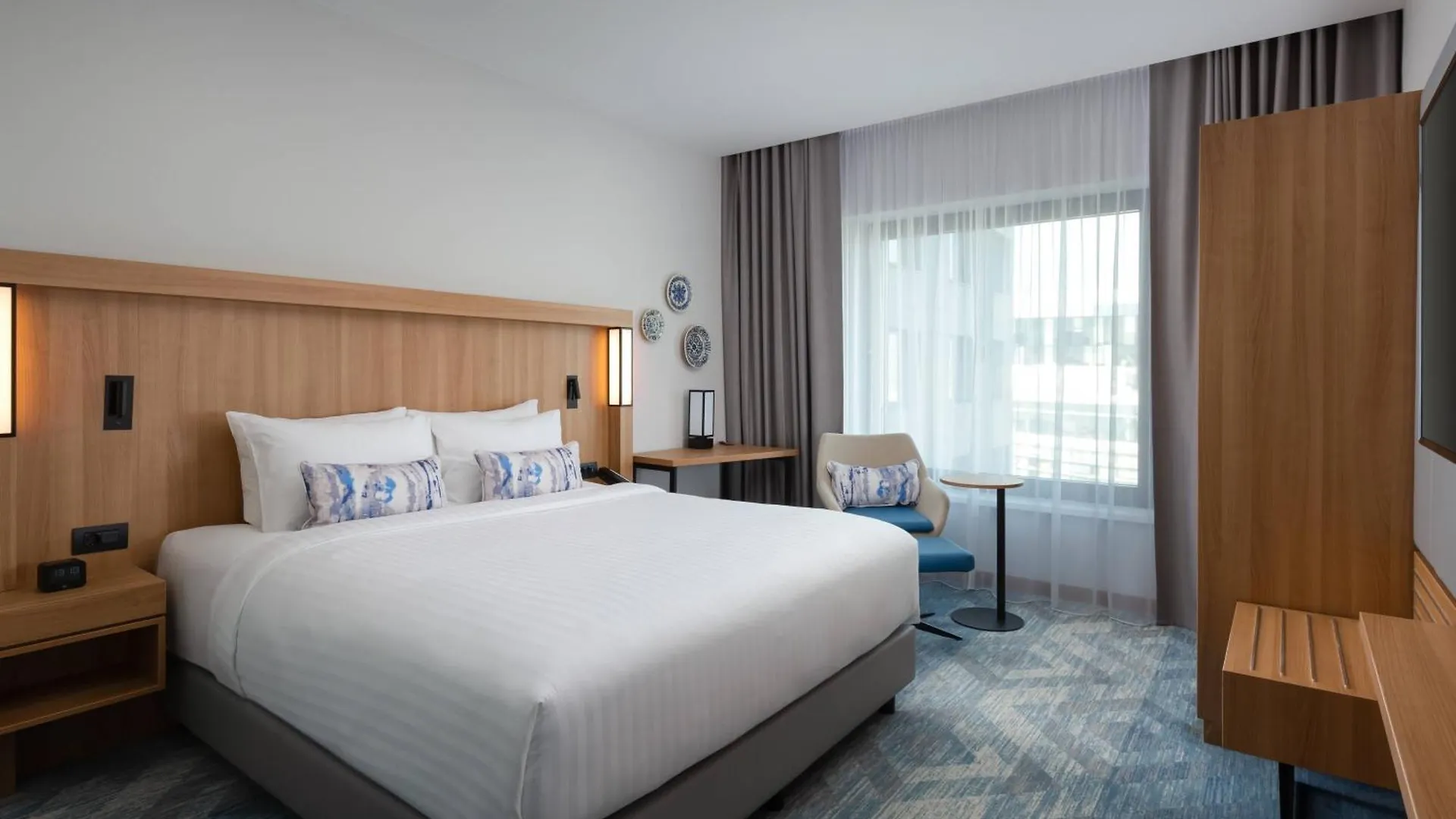 Courtyard By Marriott Bucharest Floreasca 4*,